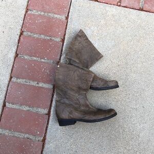 Cuoio booths Preloved